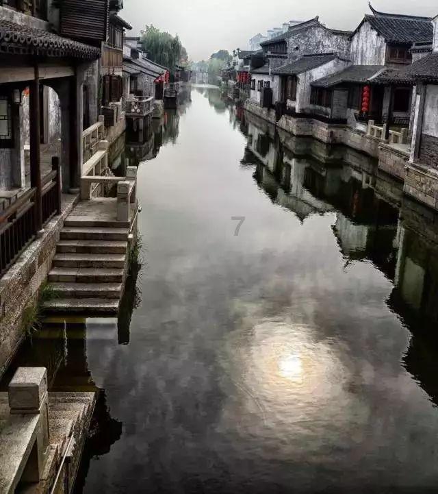 末节崩盘！山东男篮输得憋屈：摆烂指挥+裁判胡吹，顾全40+大爆发